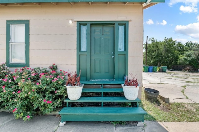 view of property entrance