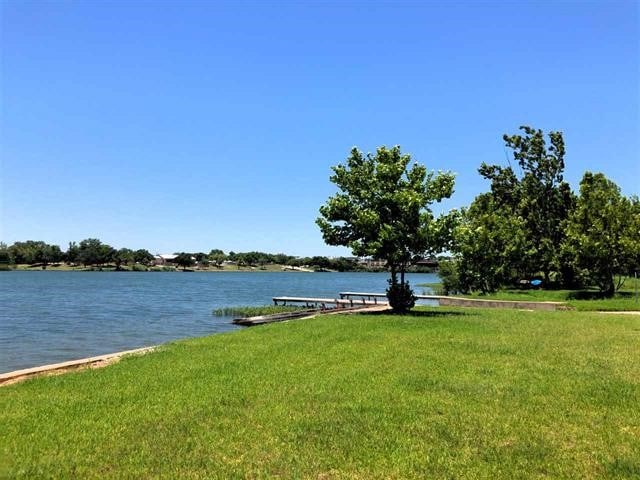 902 Esperanza Dr, Marble Falls, TX 78654