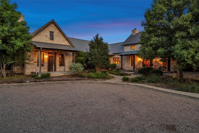 view of front of property featuring a porch