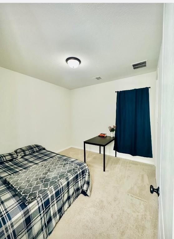 bedroom with carpet flooring