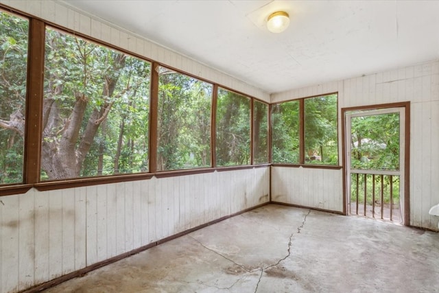 view of unfurnished sunroom