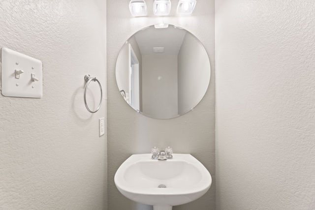 bathroom with sink