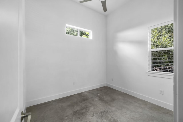 empty room featuring ceiling fan