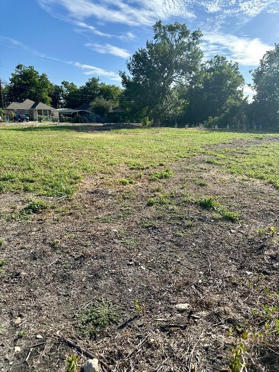 600 E Pecan St, Taylor, TX 76574