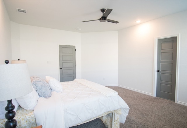 bedroom featuring carpet and ceiling fan