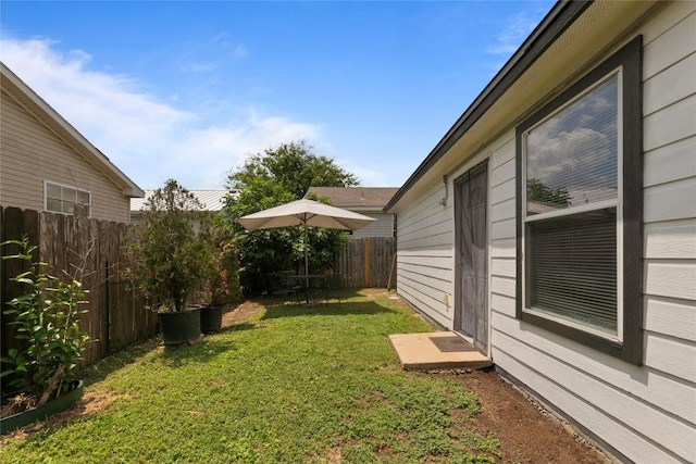 4515 Blue Meadow Dr, Austin, TX 78744 - view of yard