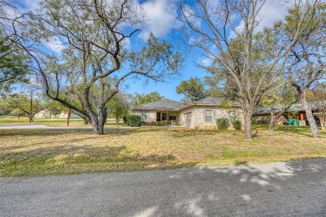 710 Highland Dr, Marble Falls, TX 78654 - photo 1