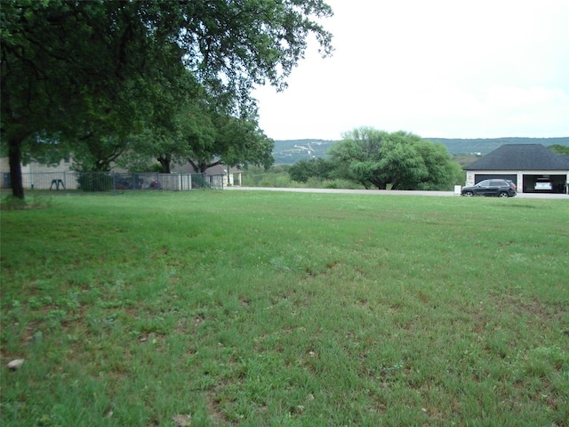 Listing photo 2 for 103-A Wesley Ridge Dr, Spicewood TX 78669