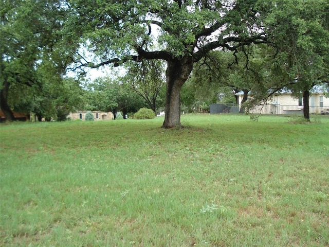 Listing photo 3 for 103-A Wesley Ridge Dr, Spicewood TX 78669