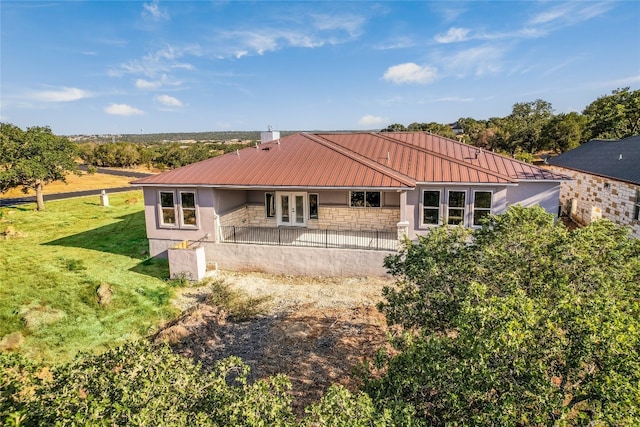 view of front of home with a front yard