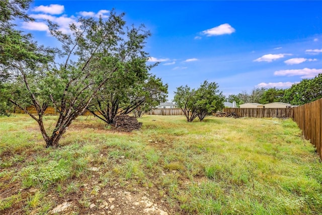 Listing photo 2 for 20302 Bear Rd, Lago Vista TX 78645