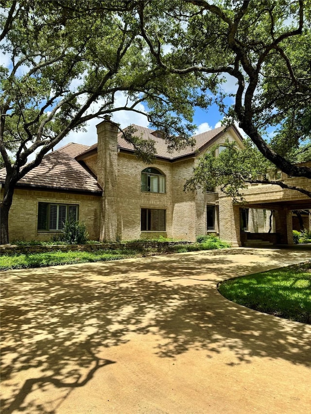 view of front of property