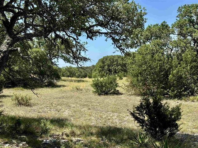 Listing photo 3 for 159 Axis Way, Lampasas TX 76550