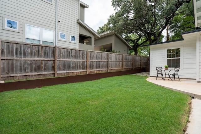 view of yard with a patio