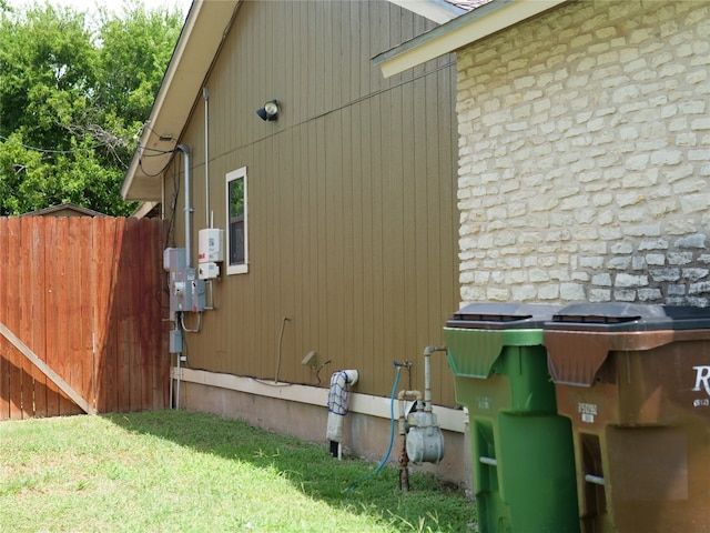 view of home's exterior