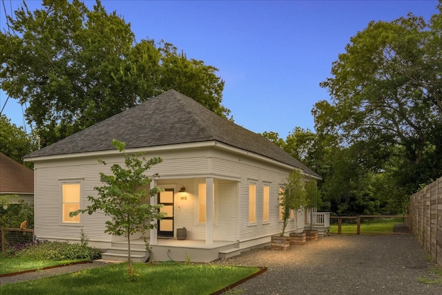 view of front of property