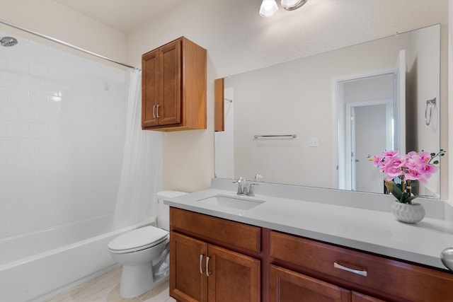 full bathroom featuring vanity, toilet, and shower / tub combo with curtain