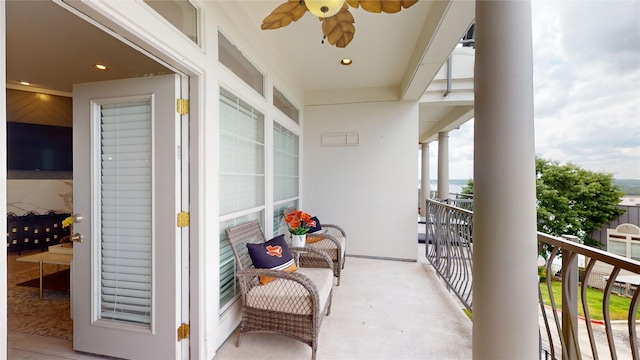 balcony with ceiling fan