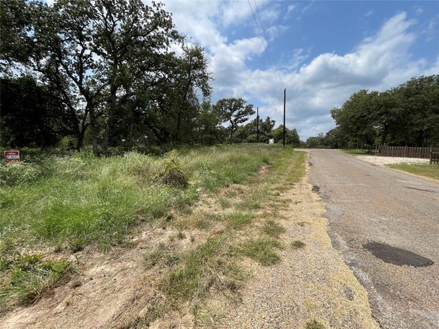 1300 Cypress Trail Loop, Rockdale, TX 76567