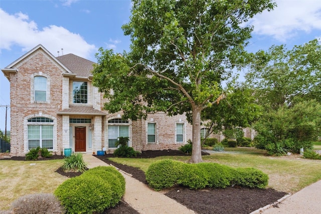 view of front of house with a front yard