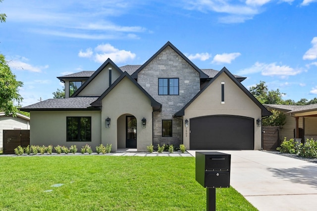 view of front of house featuring a front yard