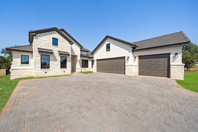 view of front facade with a garage