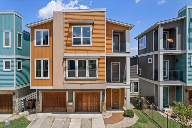 2004 Dinsdale Ln, Austin, TX 78741 - photo 1