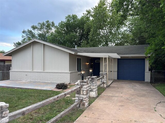 2325 Rockridge Dr, Austin, TX 78744 - photo 1