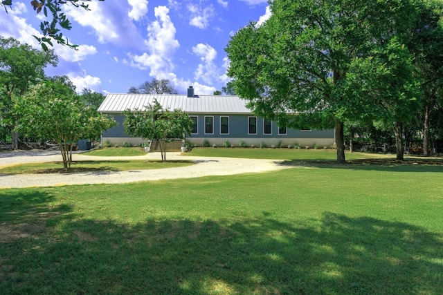 view of front of house with a front yard