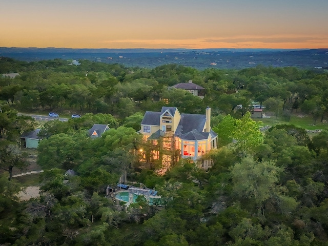 view of aerial view at dusk