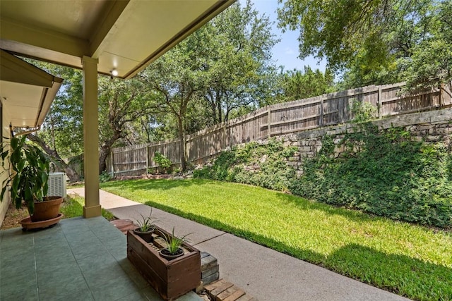 5913 Doone Valley Ct, Austin, TX 78731 - fenced backyard with a patio