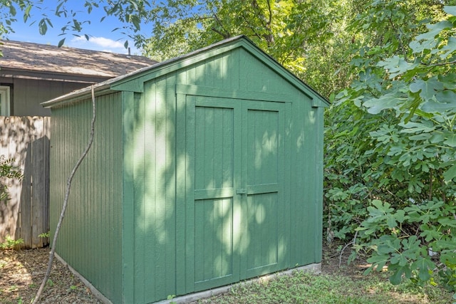 view of outbuilding