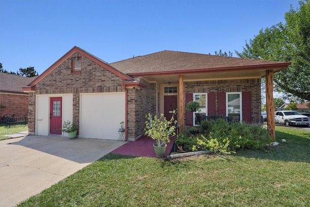 view of front facade with a garage and a front yard