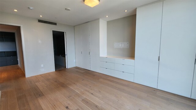 empty room featuring light hardwood / wood-style flooring