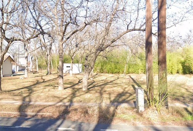 Listing photo 2 for 0 Bolm Rd, Austin TX 78721