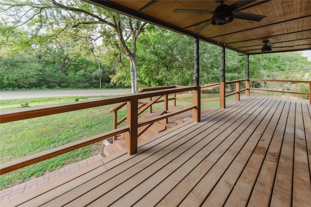 deck with ceiling fan