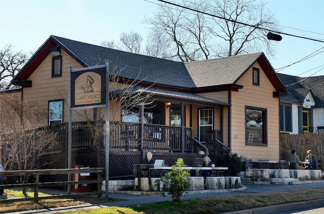 view of front of house featuring covered porch