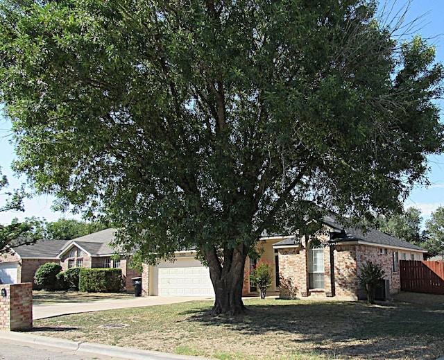 view of front facade with a garage