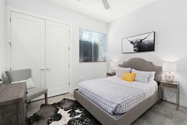 bedroom featuring a closet and ceiling fan