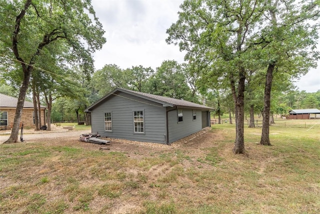 2600 Fm 2095, Cameron, TX 76520 - rear view of house with a yard