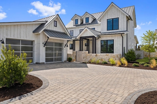 view of modern farmhouse