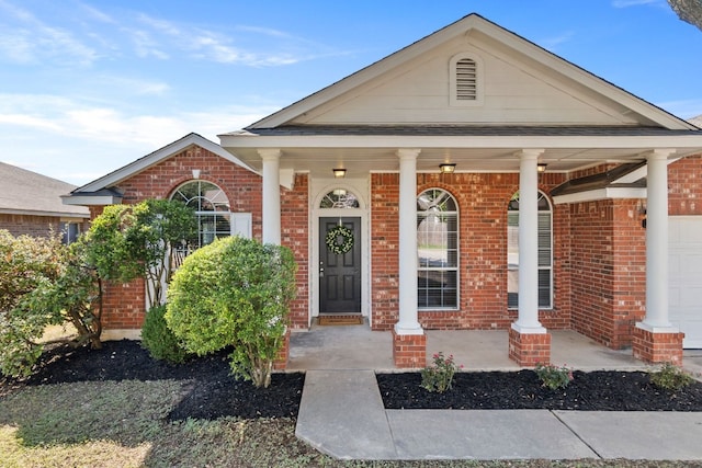 view of front of property featuring a porch