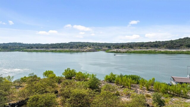 Listing photo 3 for 3006 Point Cv, Lago Vista TX 78645