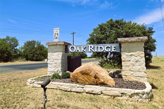 view of community / neighborhood sign