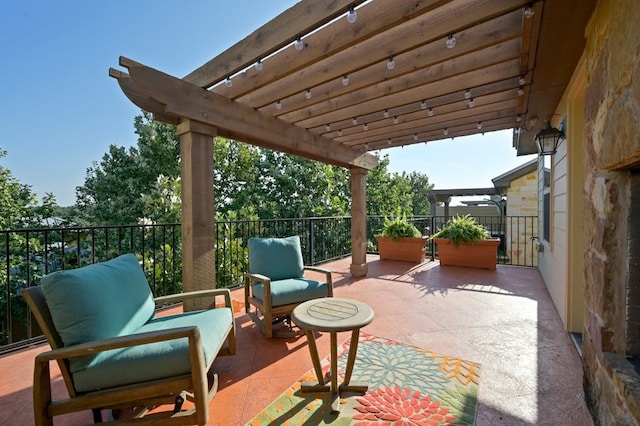 view of patio featuring a pergola