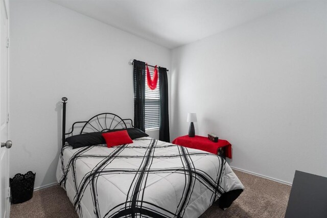 bedroom with carpet flooring