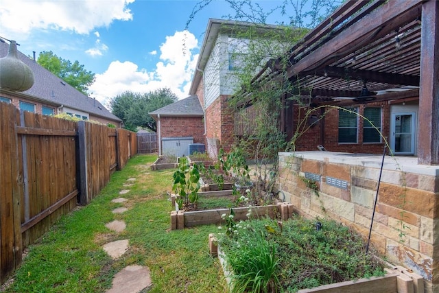 view of yard with a pergola