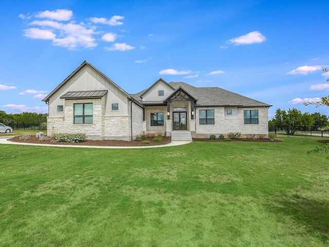 view of front of house featuring a front yard