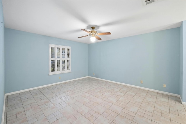 empty room featuring ceiling fan