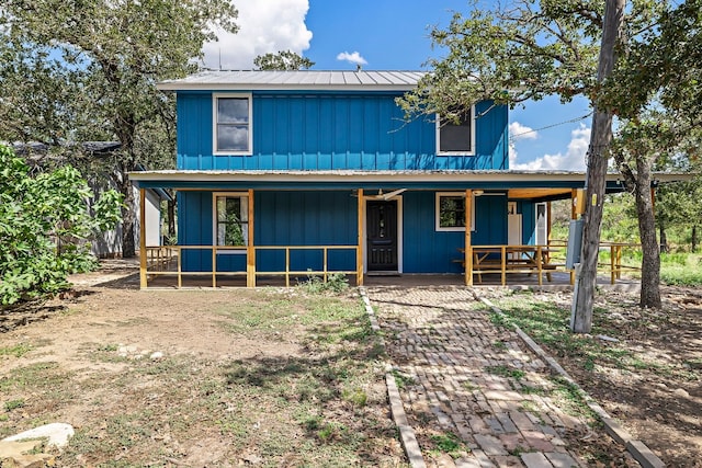 view of front of property with covered porch